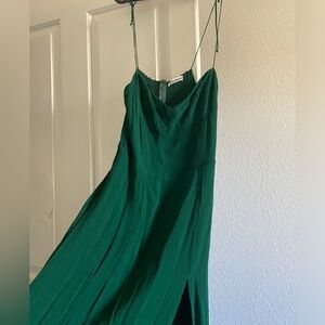 Reformation Juliette Dress. Size 8. Worn once. In great condition.